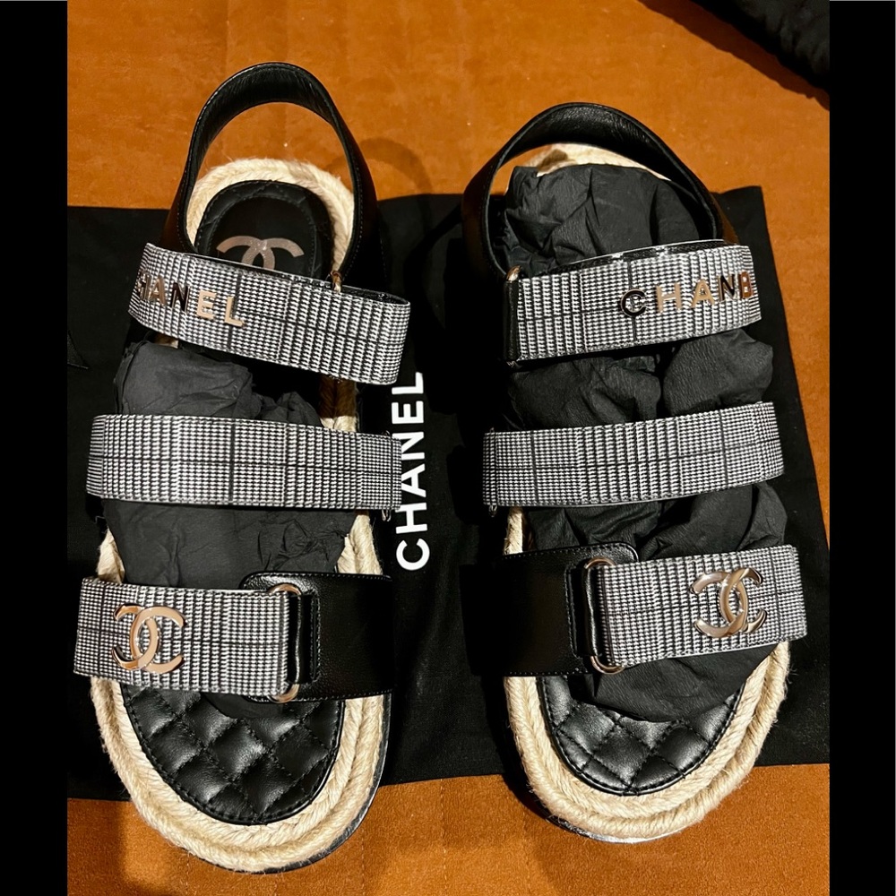 Brand-New Authentic Women’s Chanel Leather Sandals
